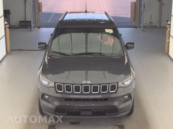 2023 Jeep Compass Latitude Lux - miniatura 2
