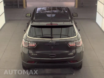 2023 Jeep Compass Latitude Lux - miniatura 5