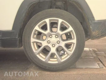 2023 Jeep Compass Latitude Lux - miniatura 12