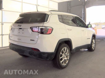 2023 Jeep Compass Latitude Lux - miniatura 5
