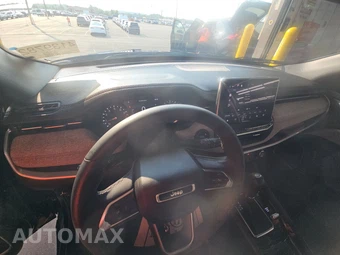 2023 Jeep Compass Latitude Lux - miniatura 11