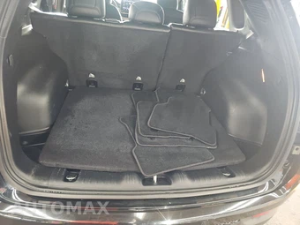 2023 Jeep Compass Latitude Lux - miniatura 16