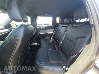 2023 Jeep Compass Latitude Lux - miniatura 13