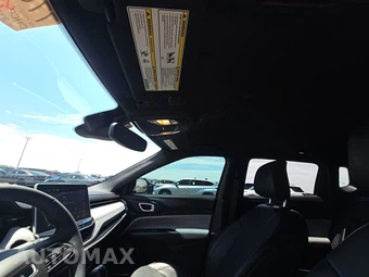 2023 Jeep Compass Latitude Lux - miniatura 18