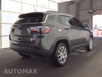 2023 Jeep Compass Latitude Lux - miniatura 4