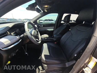2023 Jeep Compass Latitude Lux - miniatura 7