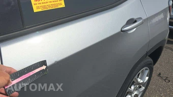 2023 Jeep Compass Latitude Lux - miniatura 29
