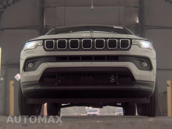 2023 Jeep Compass Latitude Lux - miniatura 3