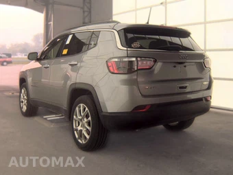 2023 Jeep Compass Latitude Lux - miniatura 8
