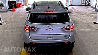 2023 Jeep Compass Latitude Lux - miniatura 5