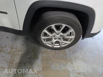 2023 Jeep Compass Latitude Lux - miniatura 26