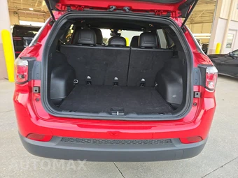 2023 Jeep Compass Latitude Lux - miniatura 16