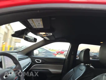 2023 Jeep Compass Latitude Lux - miniatura 17