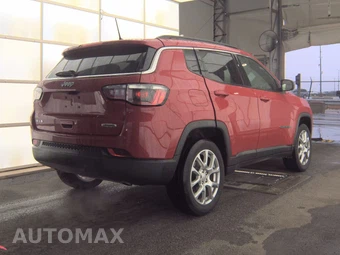 2023 Jeep Compass Latitude Lux - miniatura 4