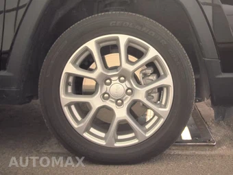 2023 Jeep Compass Latitude Lux - miniatura 10