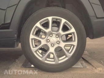2023 Jeep Compass Latitude Lux - miniatura 12