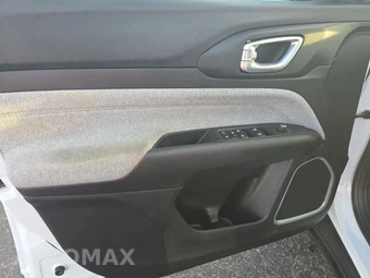2023 Jeep Compass Latitude Lux - miniatura 9