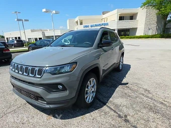2023 Jeep Compass Latitude Lux - car from the USA, Manheim Buy-Now listing at AUTOMAX