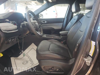 2023 Jeep Compass Latitude Lux - miniatura 7