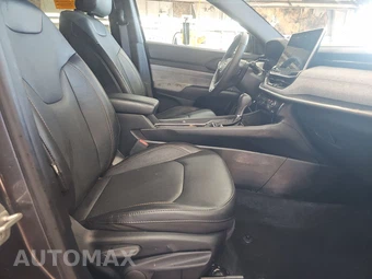 2023 Jeep Compass Latitude Lux - miniatura 8