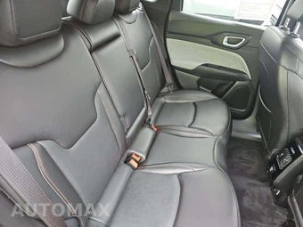 2023 Jeep Compass Latitude Lux - miniatura 16