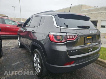 2023 Jeep Compass Latitude Lux - miniatura 2