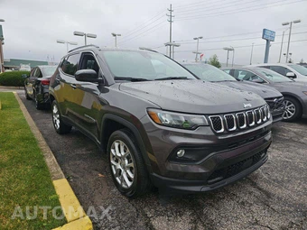 2023 Jeep Compass Latitude Lux - miniatura 4
