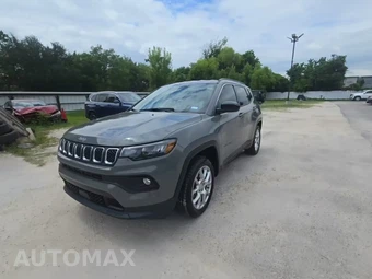 2023 Jeep Compass Latitude Lux