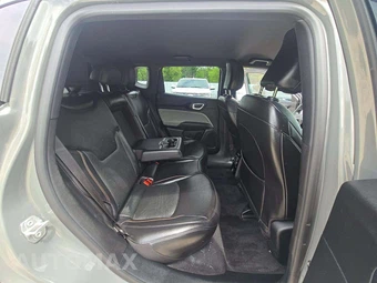 2023 Jeep Compass Latitude Lux - miniatura 13