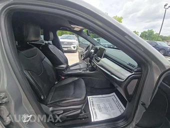 2023 Jeep Compass Latitude Lux - miniatura 15