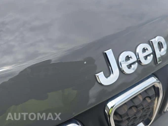 2023 Jeep Compass Latitude Lux - miniatura 18