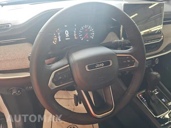 2023 Jeep Compass Latitude Lux - miniatura 10