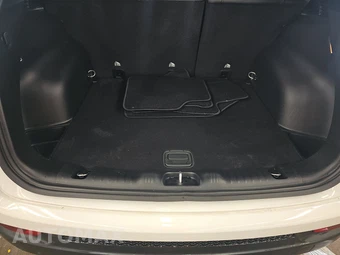 2023 Jeep Compass Latitude Lux - miniatura 16