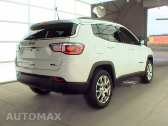 2023 Jeep Compass Latitude Lux - miniatura 4