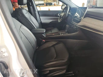 2023 Jeep Compass Latitude Lux - miniatura 8