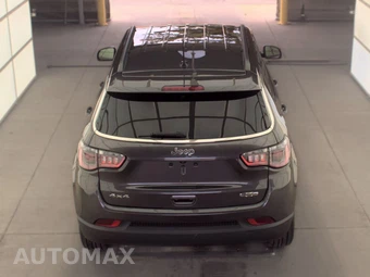 2023 Jeep Compass Latitude Lux - miniatura 5