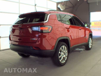 2023 Jeep Compass Latitude Lux - miniatura 4