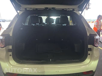 2023 Jeep Compass Latitude Lux - miniatura 16