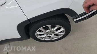 2023 Jeep Compass Latitude Lux - miniatura 27
