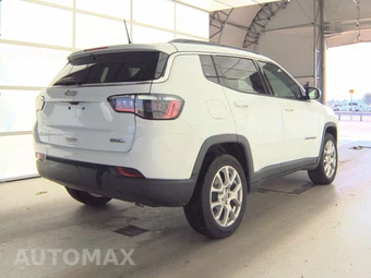 2023 Jeep Compass Latitude Lux - miniatura 4