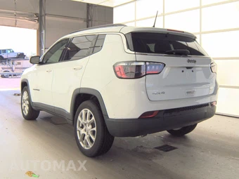 2023 Jeep Compass Latitude Lux - miniatura 6