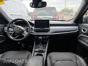 2023 Jeep Compass Latitude Lux - miniatura 11