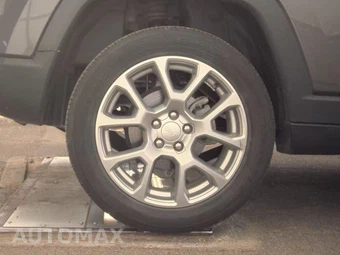 2023 Jeep Compass Latitude Lux - miniatura 11