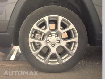 2023 Jeep Compass Latitude Lux - miniatura 9
