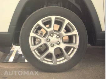 2023 Jeep Compass Latitude Lux - miniatura 9