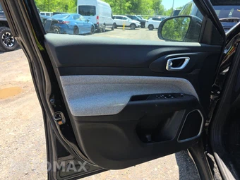 2023 Jeep Compass Latitude Lux - miniatura 9