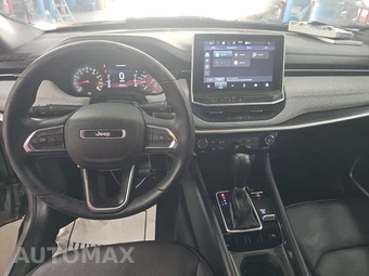 2023 Jeep Compass Latitude Lux - miniatura 11
