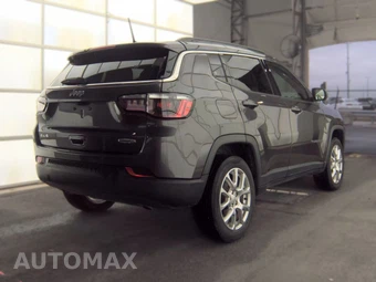 2023 Jeep Compass Latitude Lux - miniatura 4