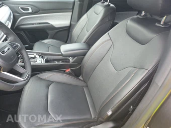 2023 Jeep Compass Latitude Lux - miniatura 7