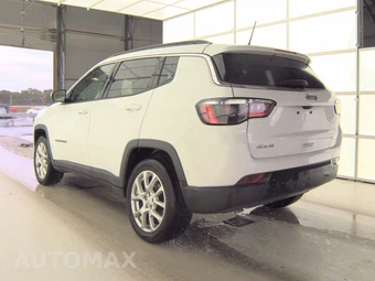 2023 Jeep Compass Latitude Lux - miniatura 6
